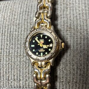 Vintage TAG Heuer 1500 Series Professional 200 M. No scratches on face. GUC.
